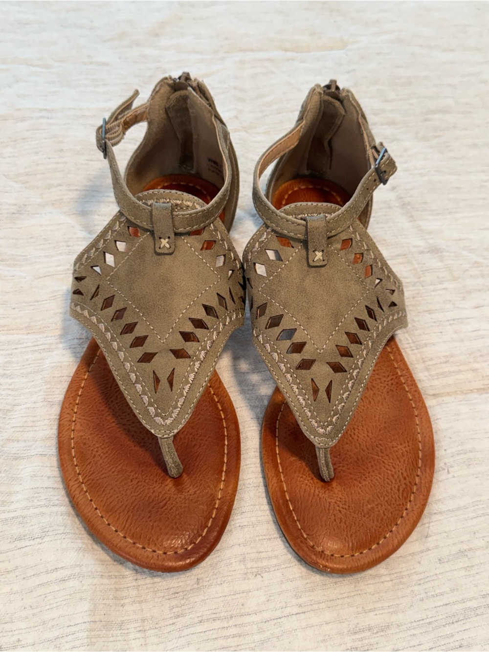 Report Taupe Suede Cutout Thong Sandals Size 7